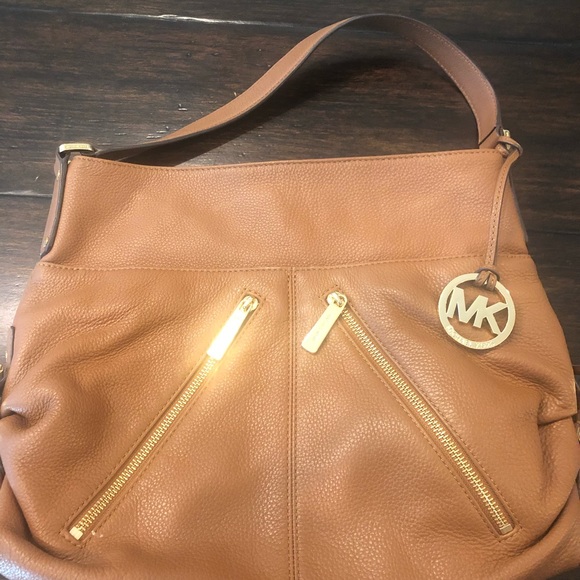 Michael Kors Handbags - Caramel colored Michael Kors Purse!